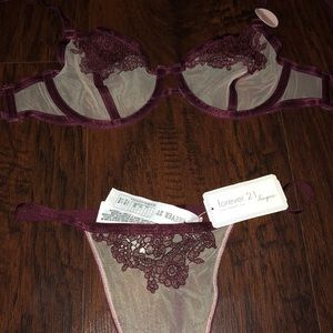 NWT! 🐝 maroon lingerie set!